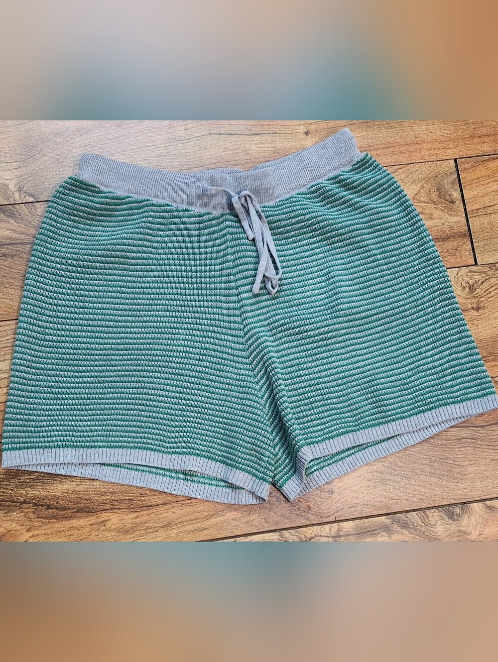 Cozy Knit Women’s Green Stripe Lounge Shorts, Size M